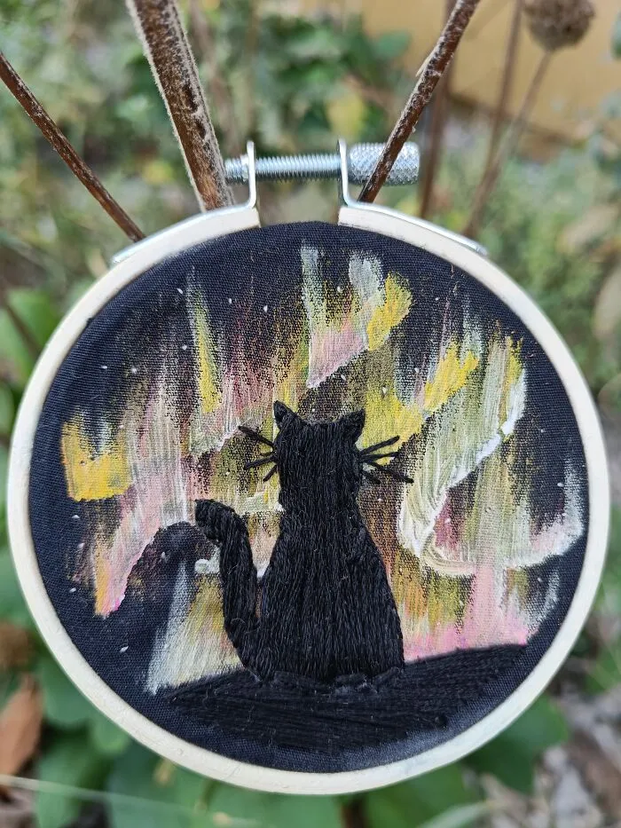 I Experimented With Embroidery And Paint To Create Dreamy Artwork Of The Aurora Borealis (23 Pics)