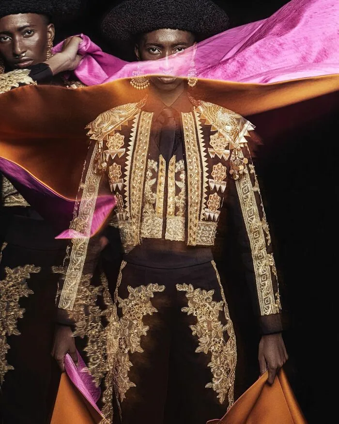 This Photographer Creates Series That Are Not Bound By Language Or Culture (59 Pics)