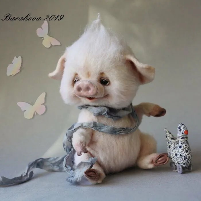 41 Miniature Animal Sculptures From Wool Made By This Artist