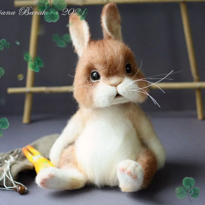 41 Miniature Animal Sculptures From Wool Made By This Artist