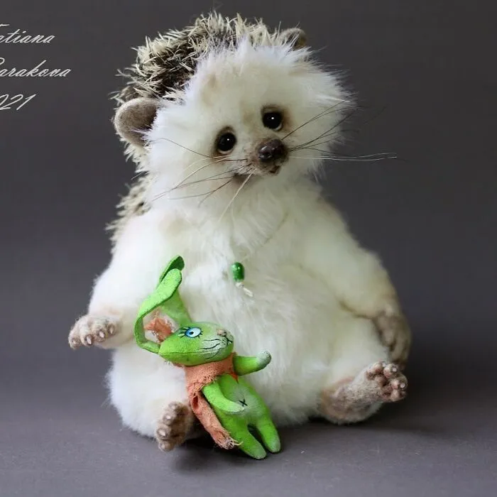 41 Miniature Animal Sculptures From Wool Made By This Artist
