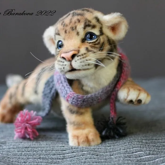 41 Miniature Animal Sculptures From Wool Made By This Artist