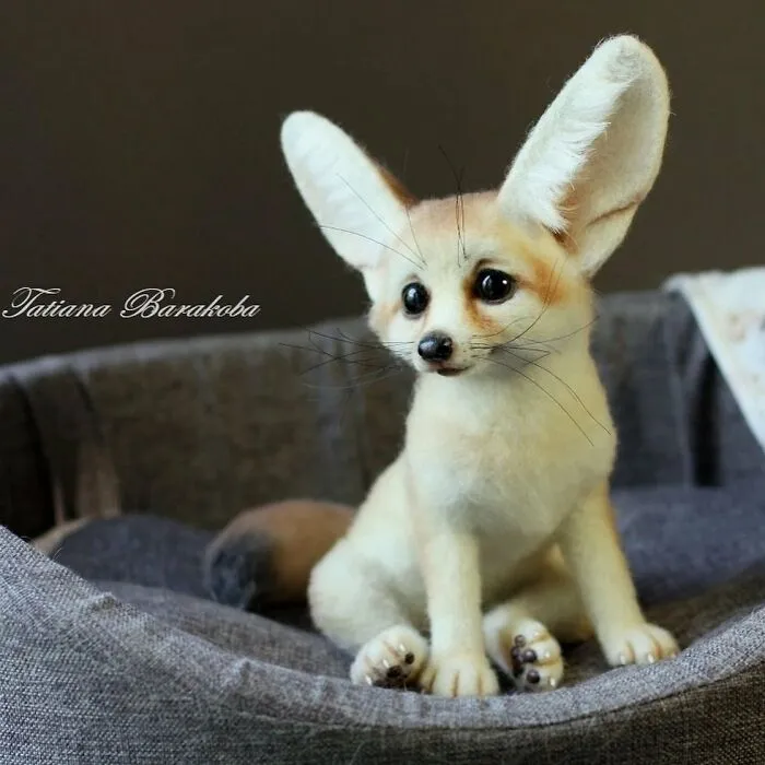 41 Miniature Animal Sculptures From Wool Made By This Artist