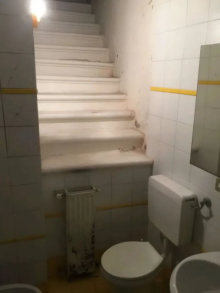 Esta cuenta se burla de las casas más disparatadas, y aquí están 35 de las peores (nuevas fotos)