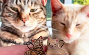 I’ve Always Loved Ceramics And Started Creating Customized Pet Portrait Charms (23 Pics)