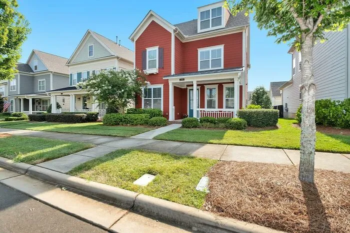 30 Times People Bought A House And Realized They Should Have Done More Research Beforehand