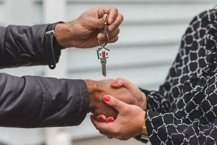 30 Times People Bought A House And Realized They Should Have Done More Research Beforehand