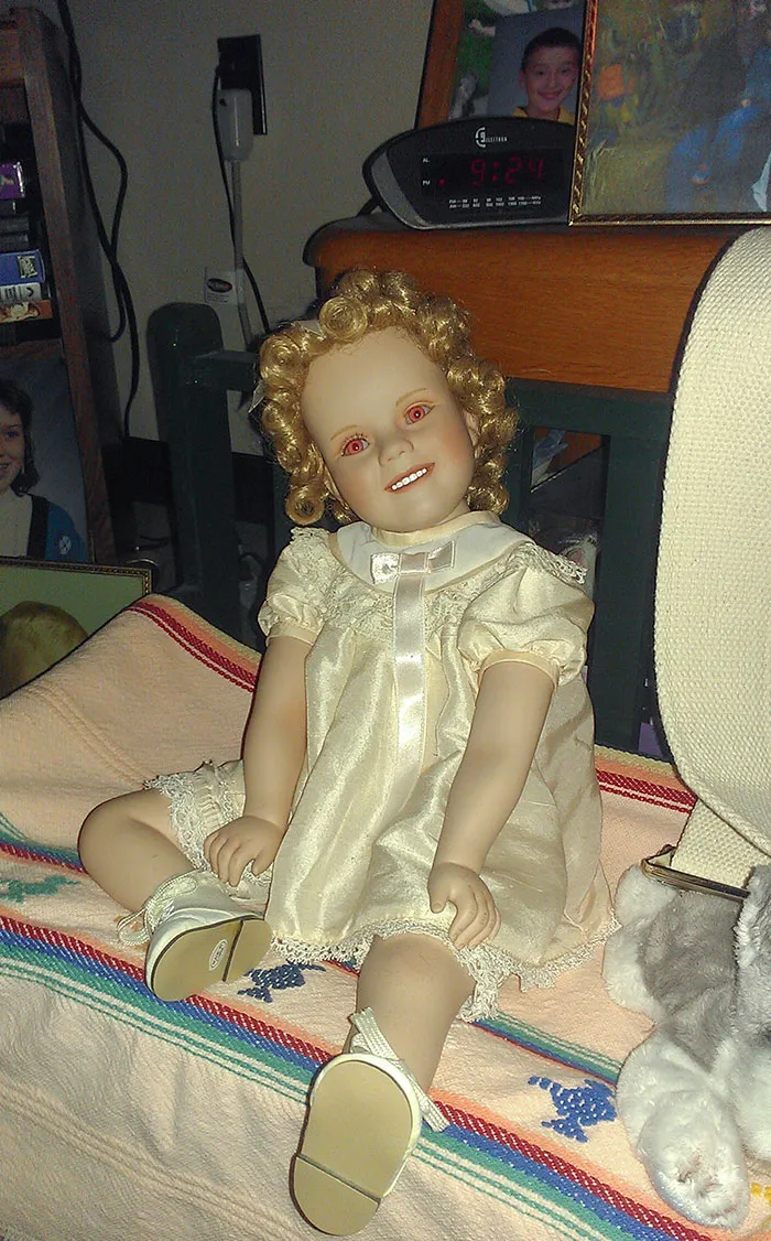 Me quedé en casa de mi bisabuela el jueves. Esta cosa me mantuvo despierto toda la noche