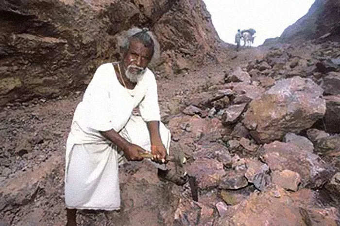 The World’s (Actual) Greatest Desire Path! He Carved A Road Through A Mountain Over 22yrs To Shorten The Distance From His Village To The Nearest Hospital From 70km To 1km
