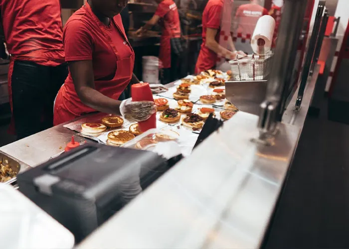 30 Dishes People Should Stop Ordering, As Revealed By Restaurant Workers Online