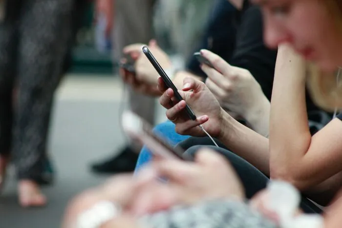 Millennials Get Asked What Confuses Them About Gen Z, And Here're 30 Of Their Answers