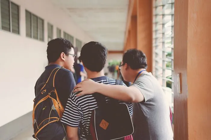 Millennials Get Asked What Confuses Them About Gen Z, And Here're 30 Of Their Answers