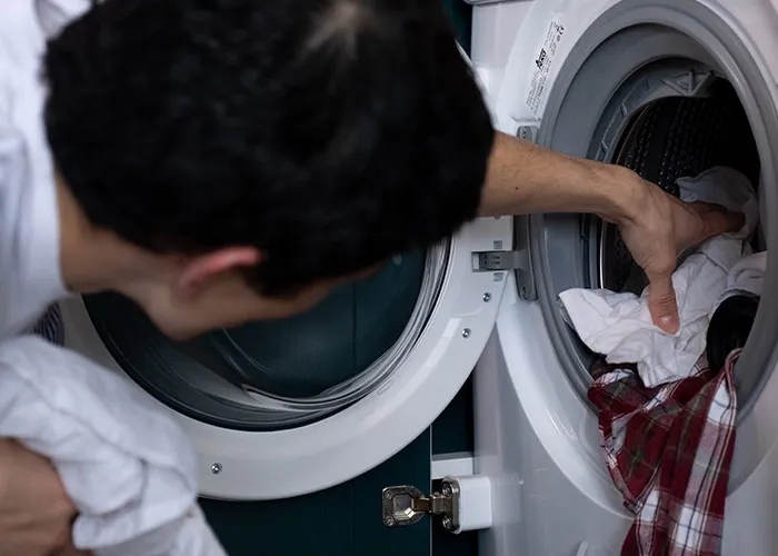 35 Strange Behaviors People Thought Were Completely Normal, As Shared In This Viral Thread
