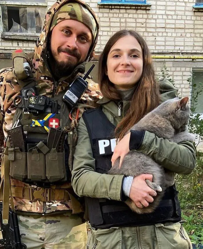 50 Photos Of Cats And Dogs Rescued By Ukrainian Soldiers, Shared By This Instagram Account