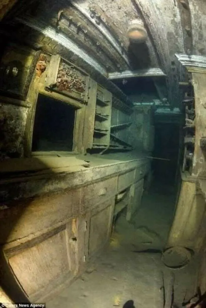Un barco hundido de un siglo de antigüedad se conserva en perfecto estado bajo el lago Superior
