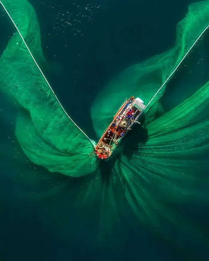 La vastedad de las redes de los pescadores