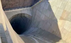This Group Is Dedicated To The Fear Of Submerged Man-Made Objects, And Here Are 50 Of Its Scariest Pics (New Pics)