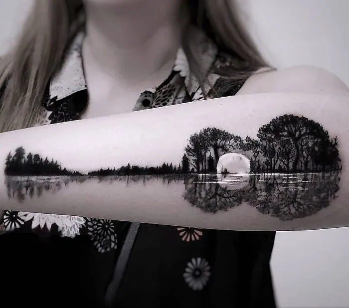 Tatuaje hecho por Laura Koski de Pori, Finlandia