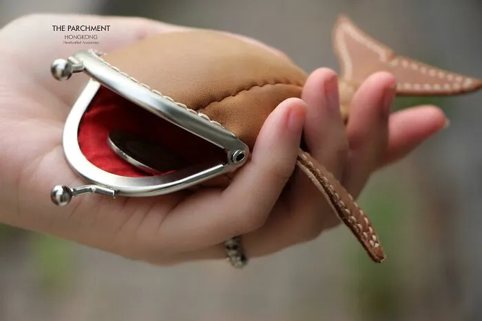 Whale On The Hand~