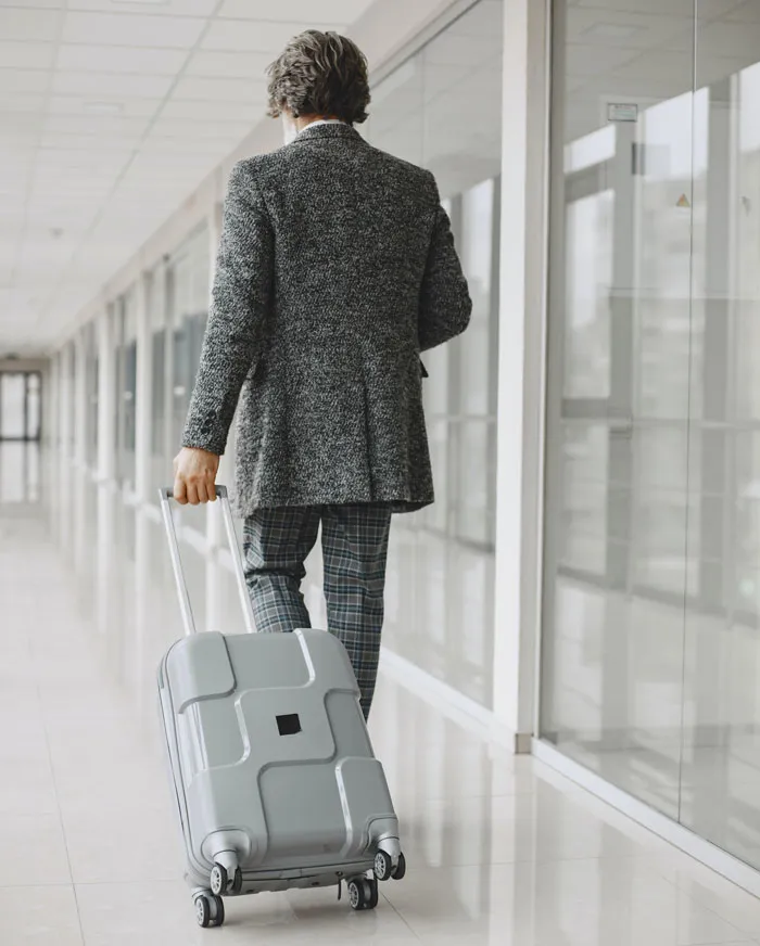 Carry-My-Bag Scams