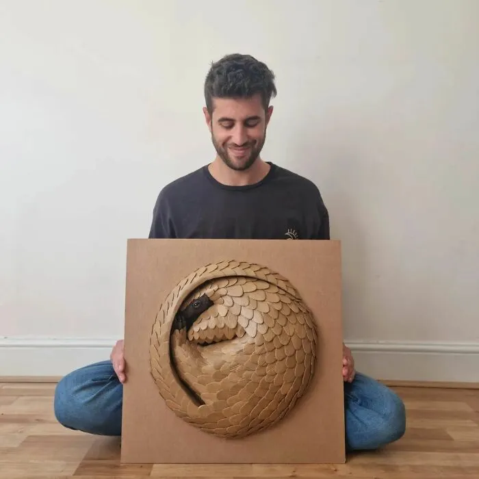 London-Based Artist Is Motivated To Produce Art That Helps Protect Endangered Animal Species By Reusing Discarded Materials For His Life-Like Sculptures (22 Pics)