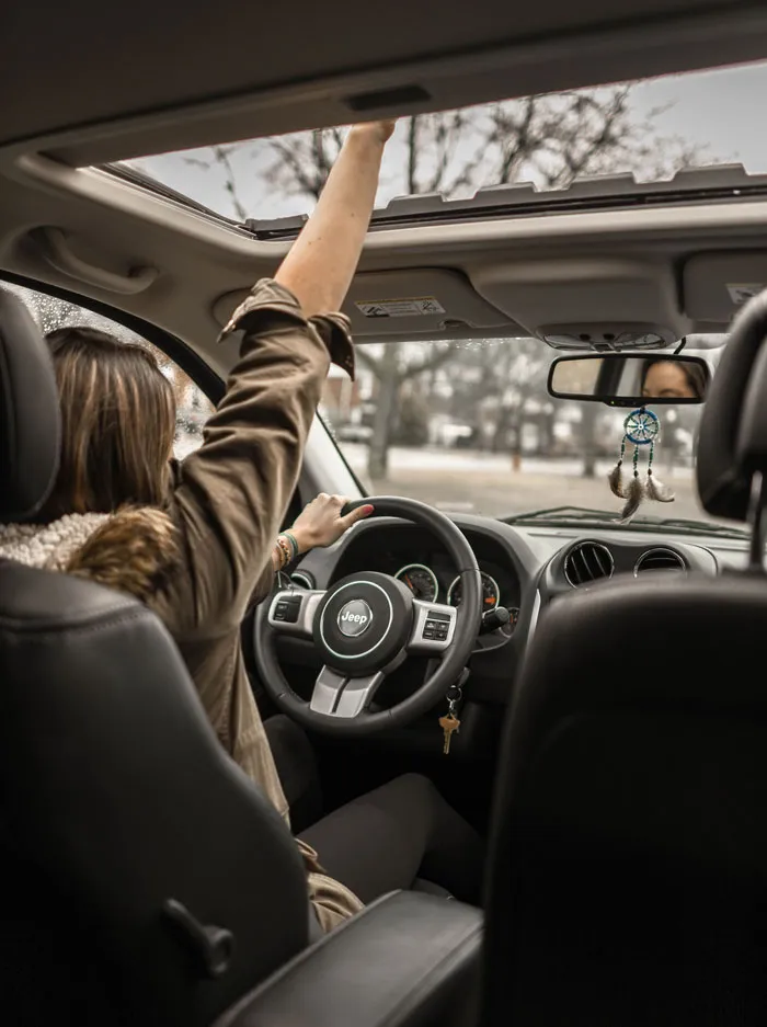 Intentar canalizar a tu Adele interior en el tráfico sólo para darte cuenta de que otro conductor te está mirando