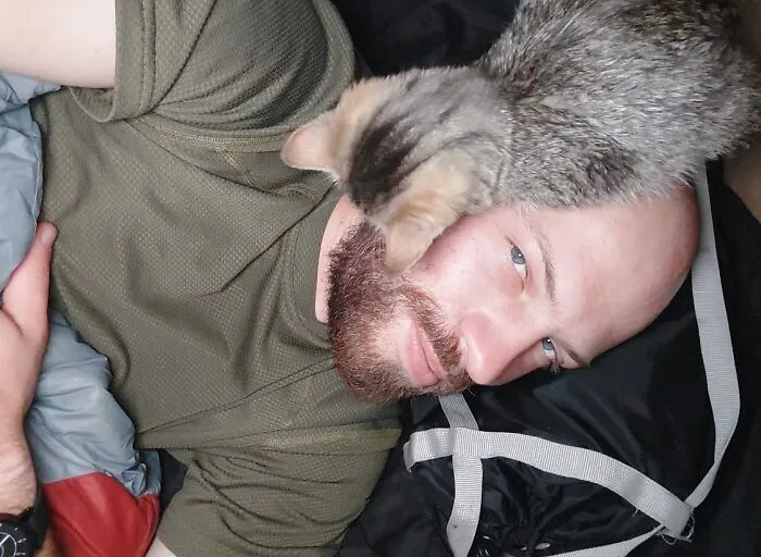 50 Photos Of Cats And Dogs Rescued By Ukrainian Soldiers, Shared By This Instagram Account