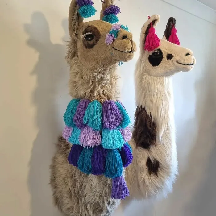 London-Based Artist Is Motivated To Produce Art That Helps Protect Endangered Animal Species By Reusing Discarded Materials For His Life-Like Sculptures (22 Pics)