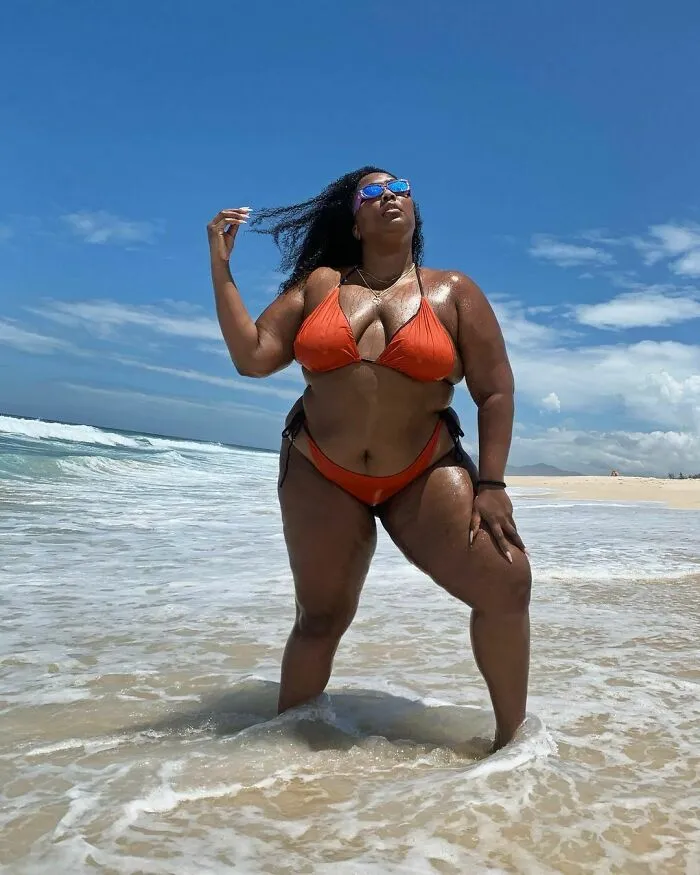 When Lizzo Self-Appointed Herself As Our "Roll Model"