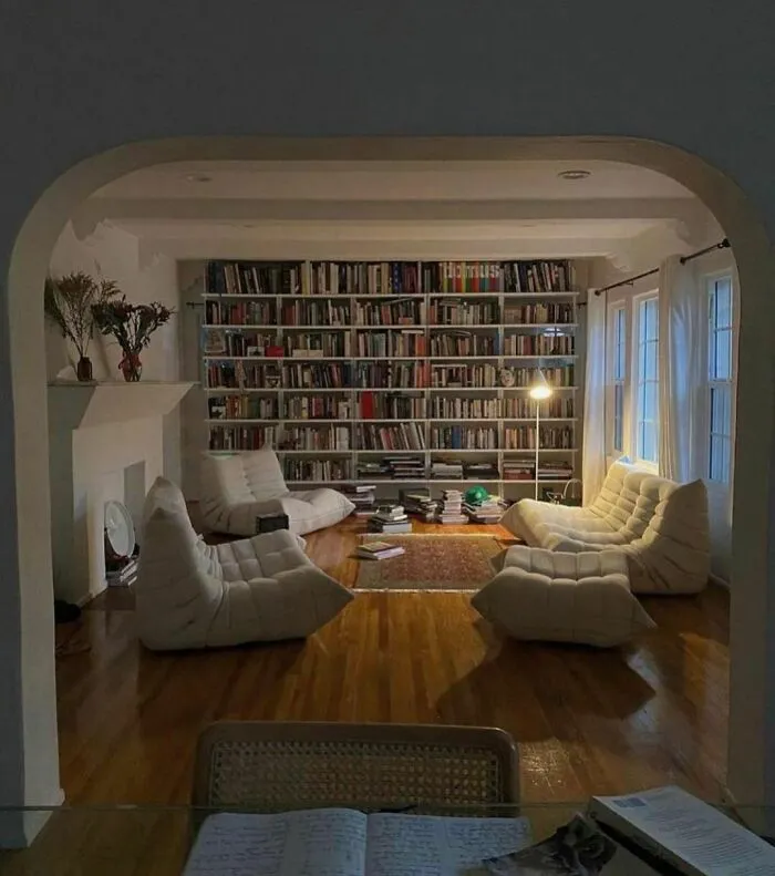 ‘Somewhere I Would Like To Live’: 30 Very Aesthetic Places And Homes Posted By This Page (New Pics)