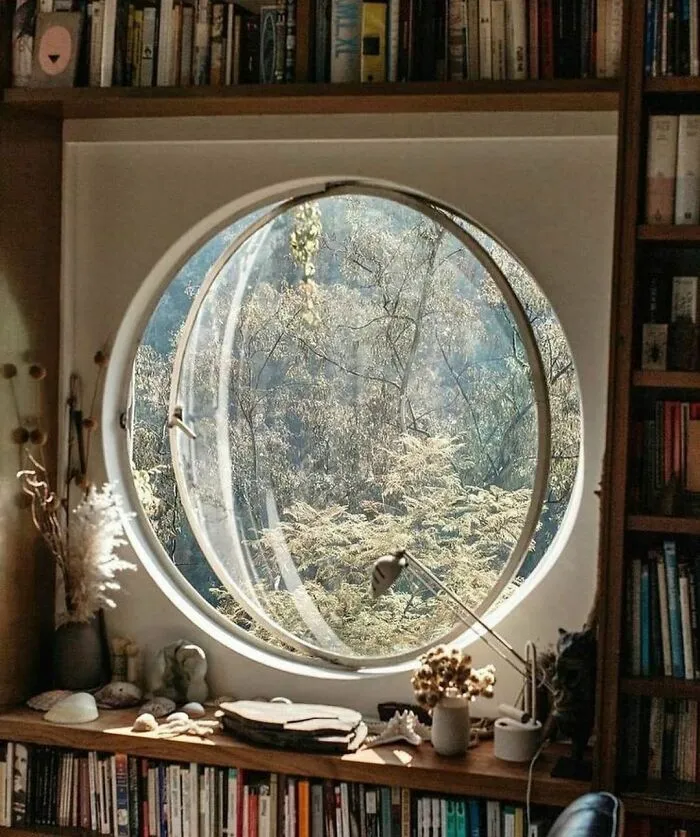 ‘Somewhere I Would Like To Live’: 30 Very Aesthetic Places And Homes Posted By This Page (New Pics)