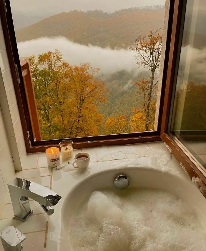 ‘Somewhere I Would Like To Live’: 30 Very Aesthetic Places And Homes Posted By This Page (New Pics)