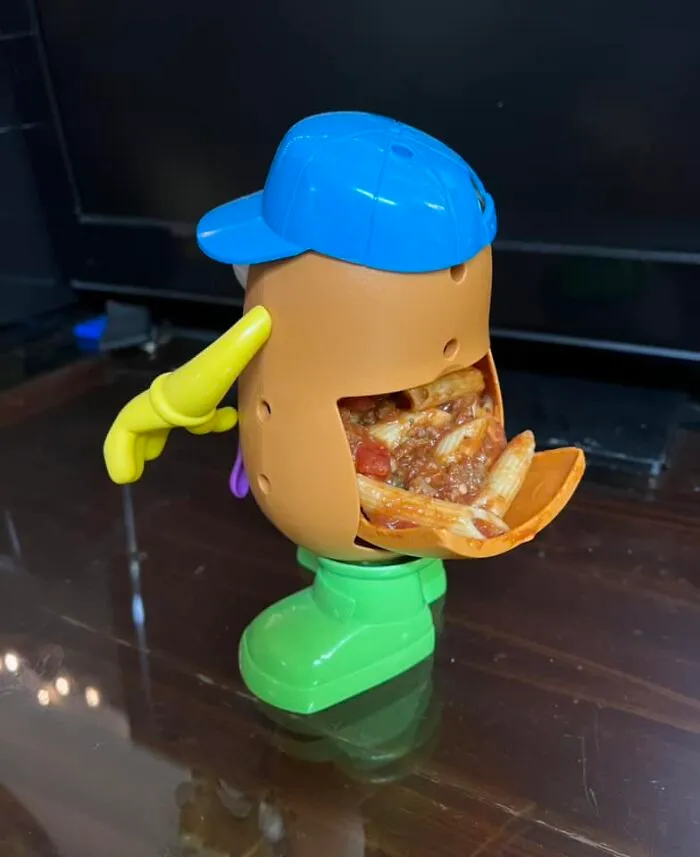 40 Times People Spotted Food In Places It Shouldn't Be And Just Had To Share Pics In This Online Group