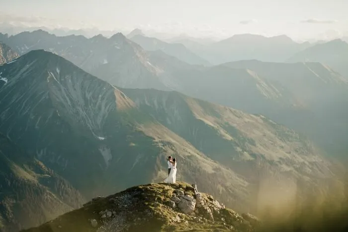 I Continue To Help Couples Ditch The Big Wedding And Elope In The Places That Make Them Feel Alive (30 New Pics)