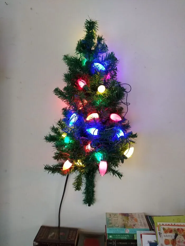 Finally Found A Cat Proof Christmas Tree!