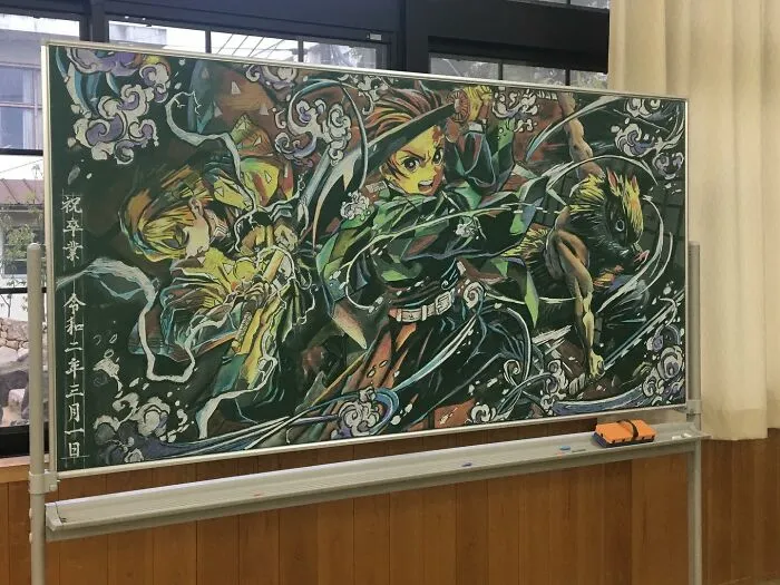 From Sailor Moon To Vincent Van Gogh's "Starry Night", This Teacher Surprises His Students With Stunning Chalkboard Art (31 New Pics)