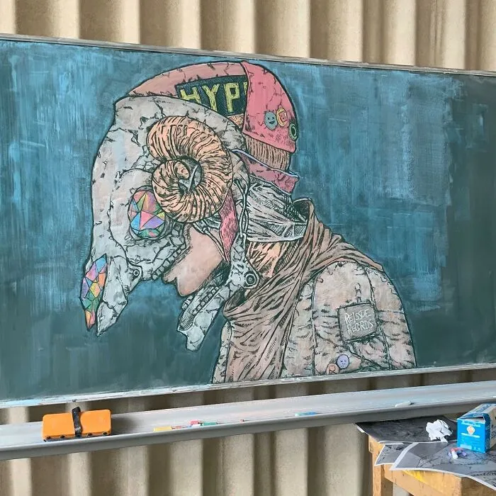 From Sailor Moon To Vincent Van Gogh's "Starry Night", This Teacher Surprises His Students With Stunning Chalkboard Art (31 New Pics)