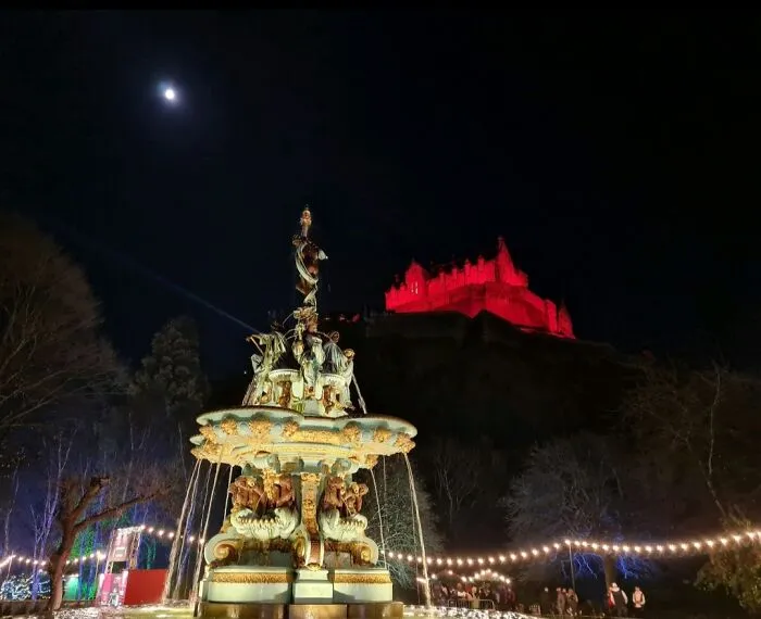 Not Much Decoration Needed In Edinburgh