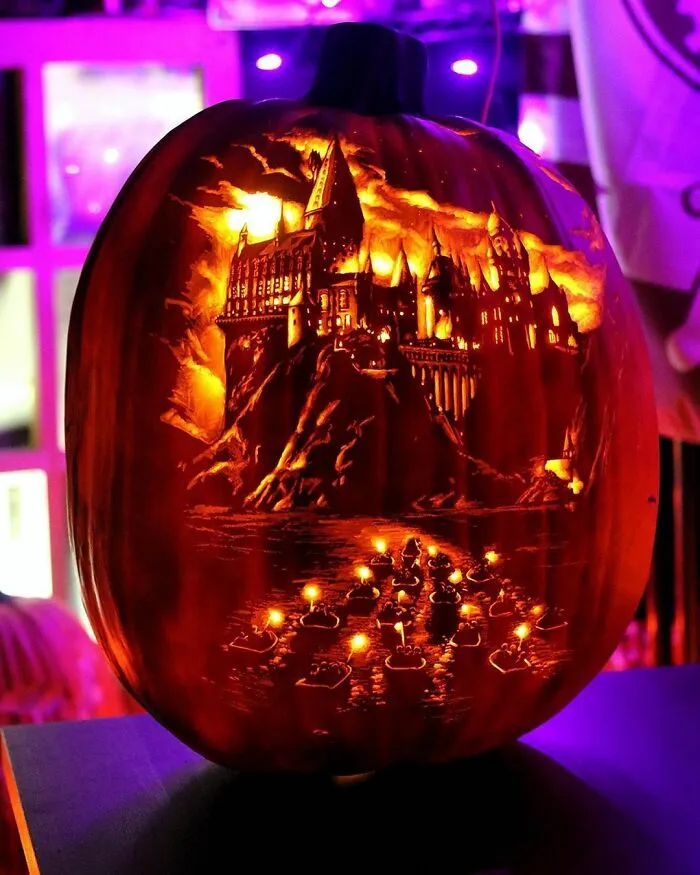  Incredibly Detailed Pumpkins With References To Pop-Culture, Movies, Celebrities And Other Things Made By This Artist (63 Pics)