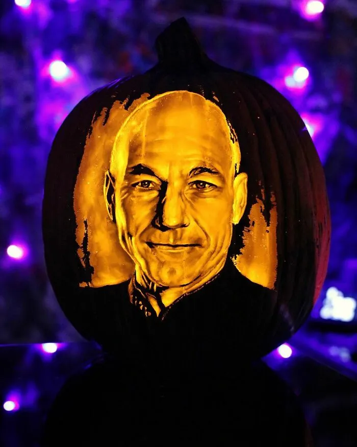  Incredibly Detailed Pumpkins With References To Pop-Culture, Movies, Celebrities And Other Things Made By This Artist (63 Pics)