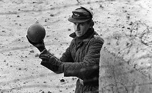 41 Important Historical Photographs And Pictures That Might Change How You View Humanity, As Shared On This Online Page