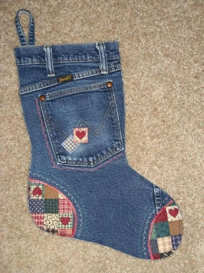 I Don't Have Money To Buy New Fabrics, So I Used What I Already Had In My House, Please Don't Criticize