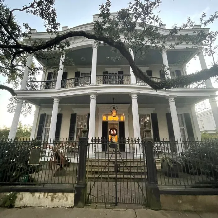 The Bosworth Hammond Fox House Was Built In 1860 For Ice Dealer Col. Abel W Bosworth. The House Is On Washington Ave
