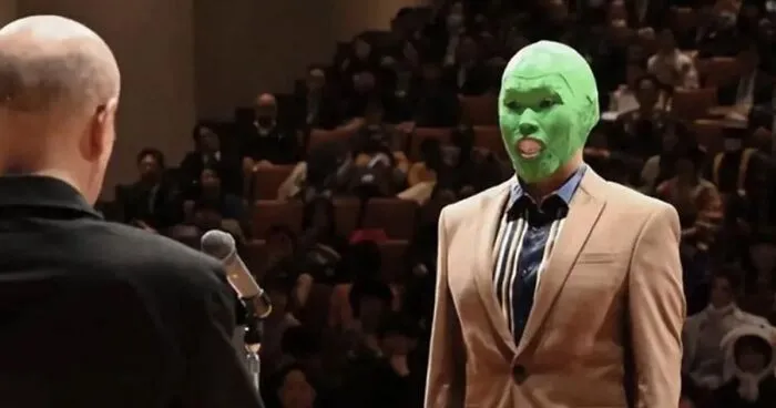 Kyoto University Permits Students To Put On Anything They Want For Graduation, And Here Are 35 Of The Most Brilliant Costume Ideas