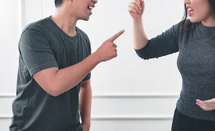 Men Are Outing Toxic Guys By Sharing The Subtle Red Flags Women Should Be Cautious About
