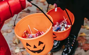 Mom Tweets About Throwing Away Her Kids' Halloween Candy, People Come For Her And Call Her Cruel