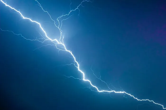 People Who Experienced "One-In-A-Million" Situations Share Their Fascinating Stories