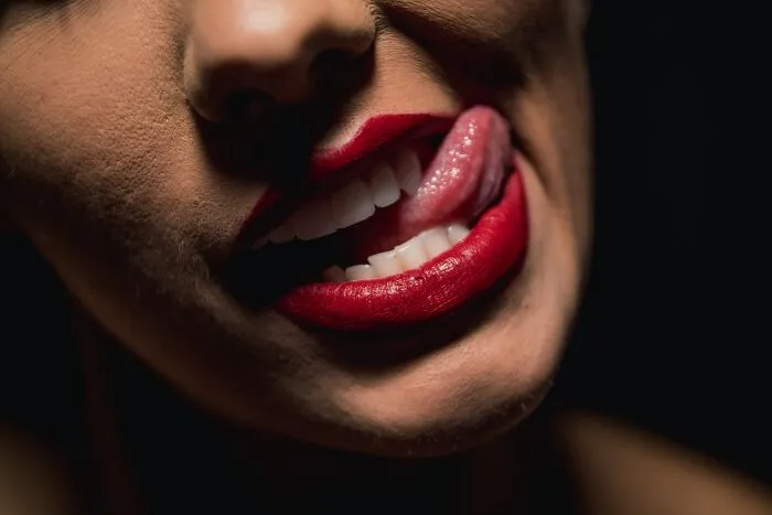 People Who Experienced "One-In-A-Million" Situations Share Their Fascinating Stories