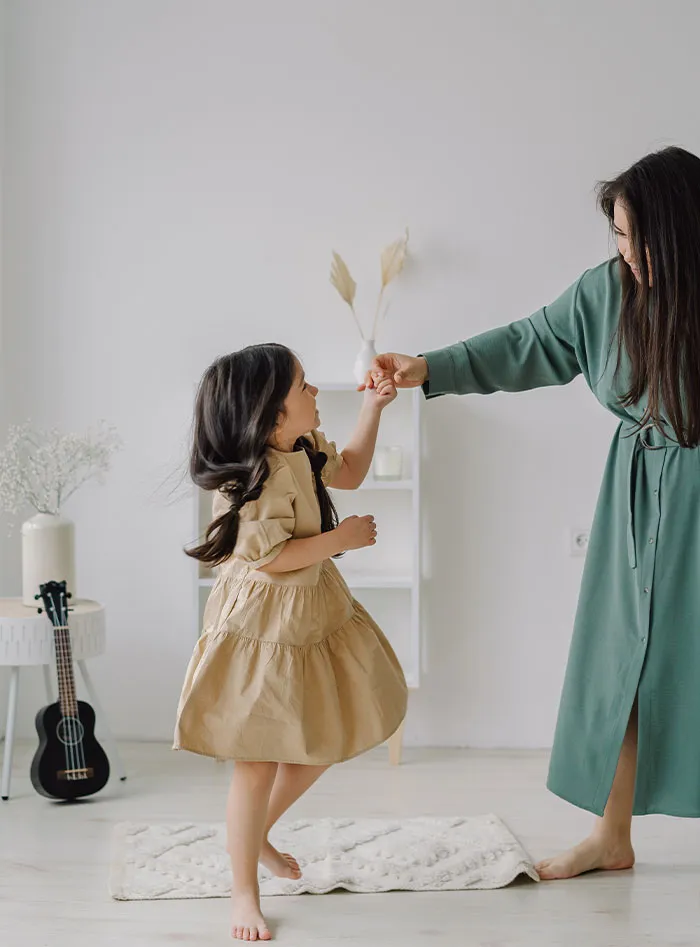 30 Surprising, Unsettling, And Sweet Moments Captured On Nanny Cams, As Shared In This Online Group