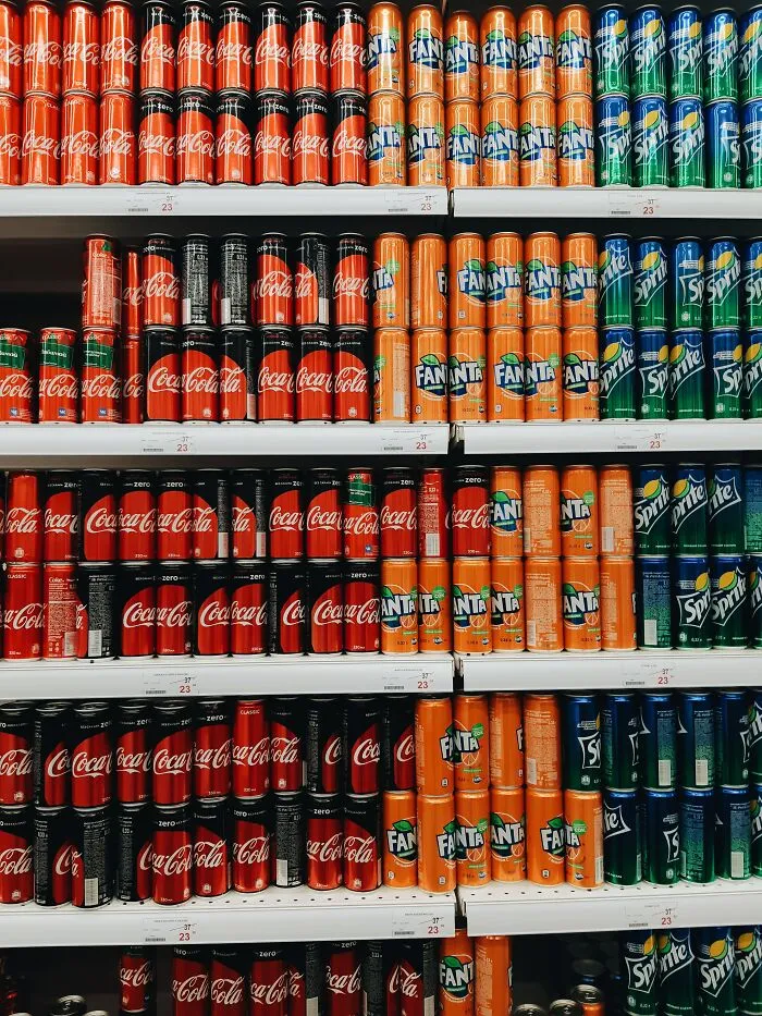 25 Personas que se criaron en la pobreza comparten aquello que consideraban "lujos para ricos"